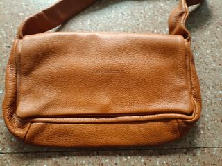 Bolso piel Leo Bastida