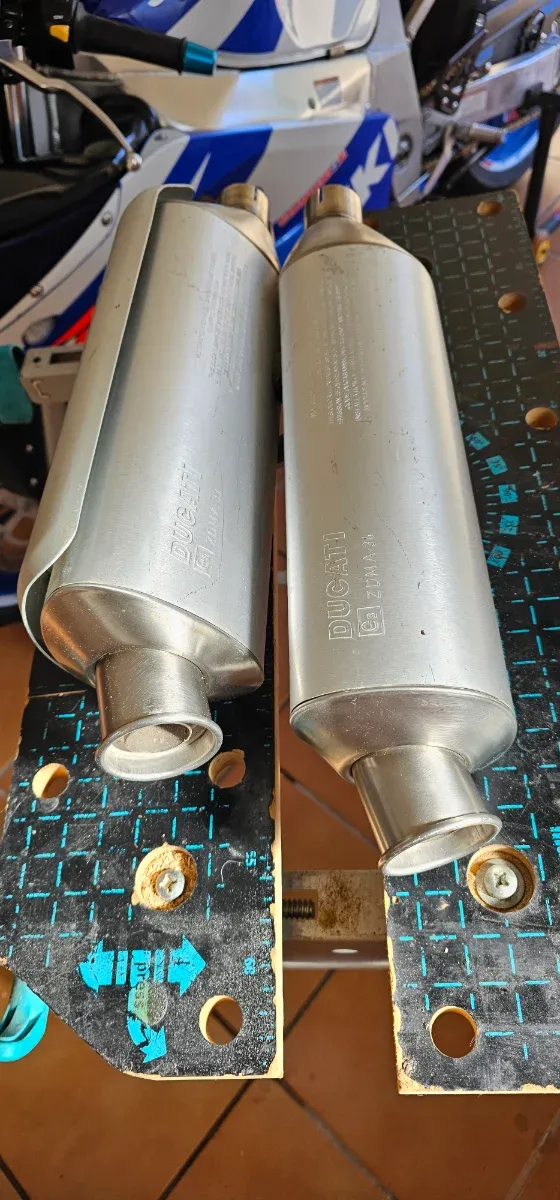 Silenciosos Ducati Monster