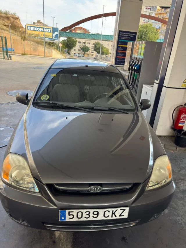 KIA Rio 2003