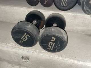 Pack de 16 Mancuernas Acero/Caucho Pure Fitness