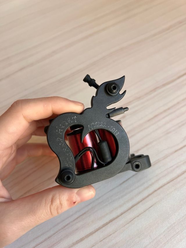 Máquina Tatuar y Clip Cord Lauro Paolini