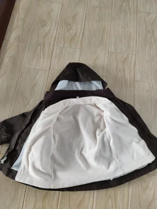 Chaqueta Quechua marrón con forro polar extraible