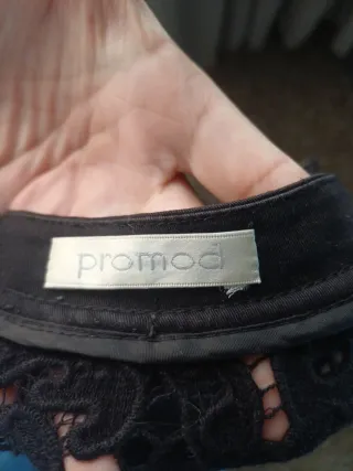 Chaqueta encaje negra