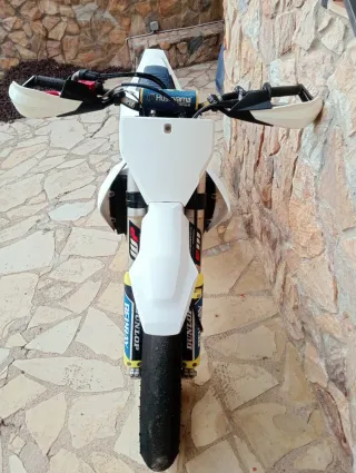 Husqvarna 450 SM Supermotard