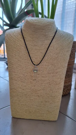 Colgante Punta de Cuarzo Blanco