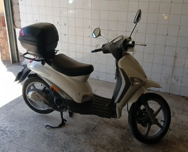 Vendo o Cambio por moto de 50cc o derbi Variant.