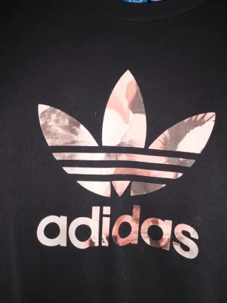 Sudadera Adidas Negra con Logo Multicolor