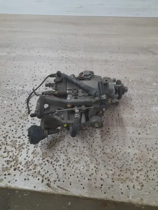 Bomba Gasoil volkswagen motor 1.9D, 1Y