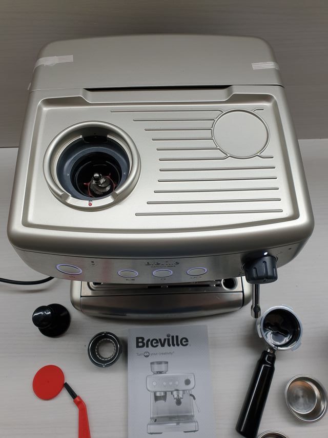 Cafetera Breville Barista Max