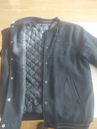 Chaqueta bomber NYC negra