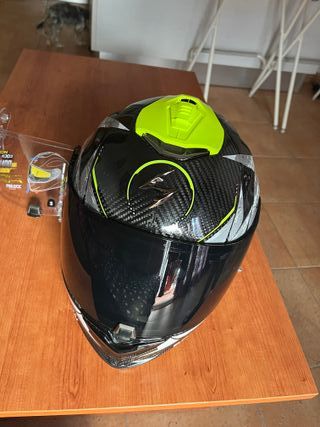 Chaqueta Dainese y Casco Moto scorpio