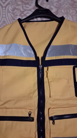 Chaleco de trabajo amarillo reflectante