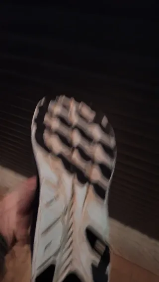 Hoka Clifton 8 Preto/Branco