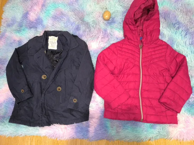 Regalo 2 Abrigos Niña Talla 5( por cualquier compr