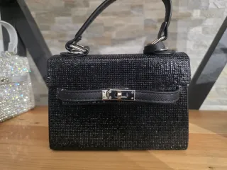 Borsa nera con strass