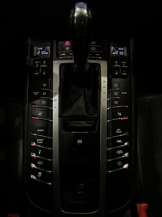 Porsche Macan GTS 2016