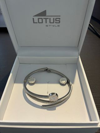 Conjunto Lotus Pulsera y Pendientes Plata