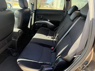 Mitsubishi Outlander 2012