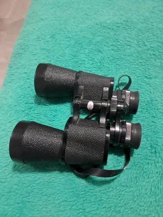 Prismáticos negros