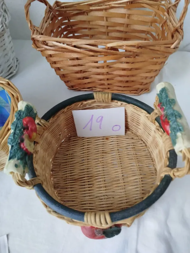 Cestas y bandejas mimbre varios modelos