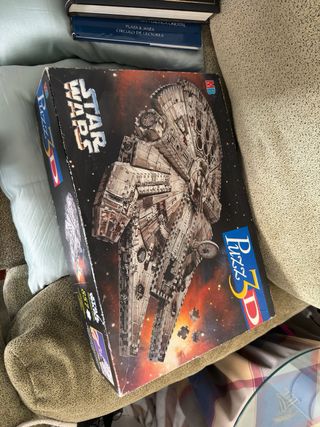 Puzzle 3D Star Wars Millennium Falcon MB