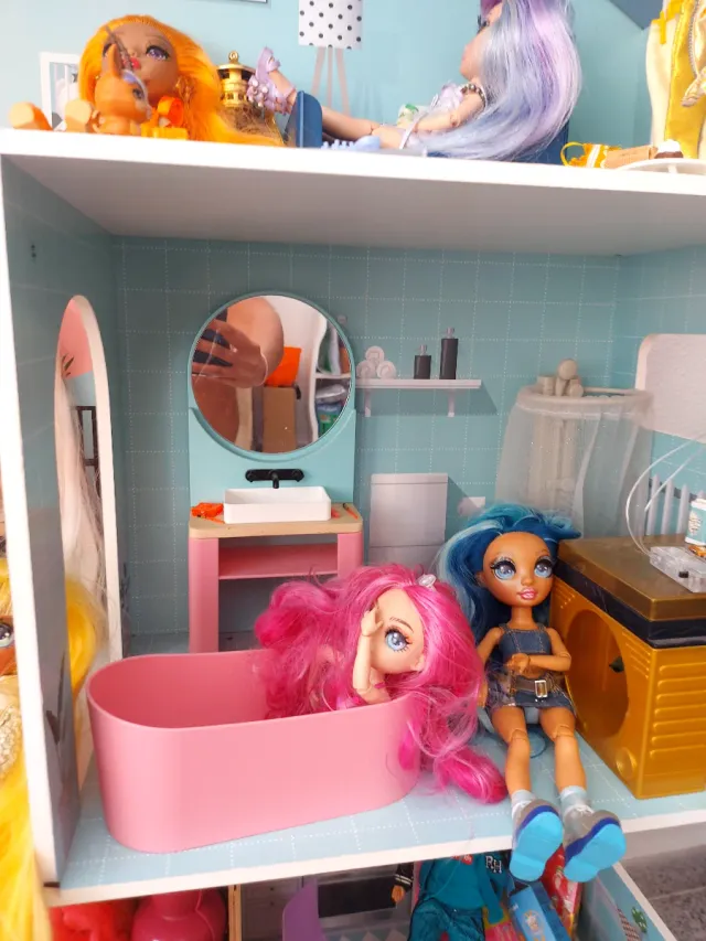 Casa de muñecas de madera grande