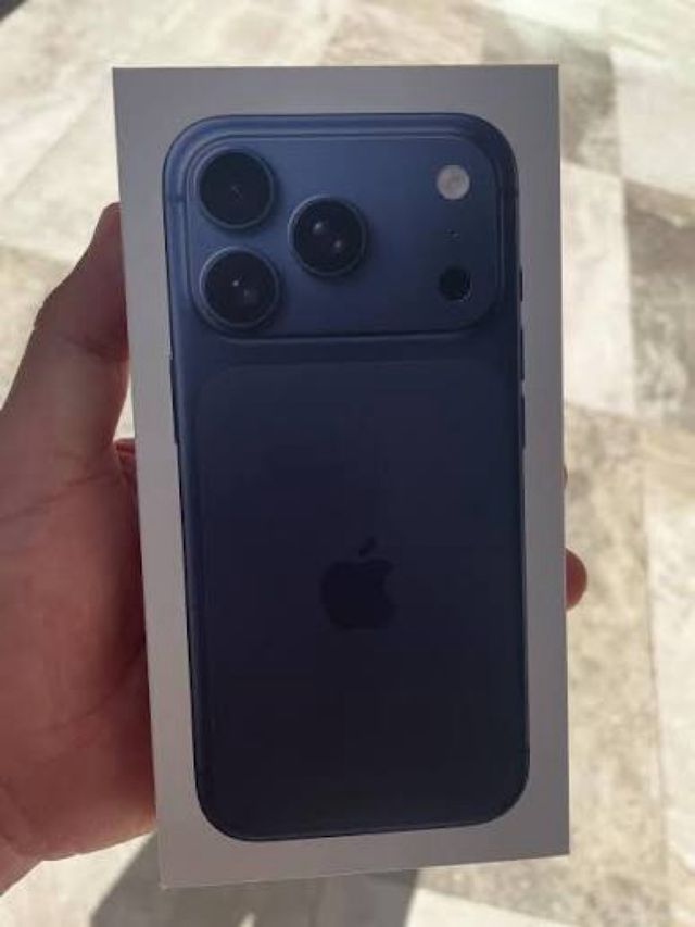 iPhone 17 Pro Azul NO NEGOCIABLE