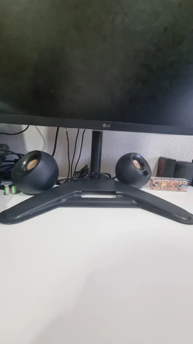 Soporte Monitor Atlantis Negro