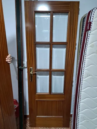 Puerta madera 72 cm con cristal