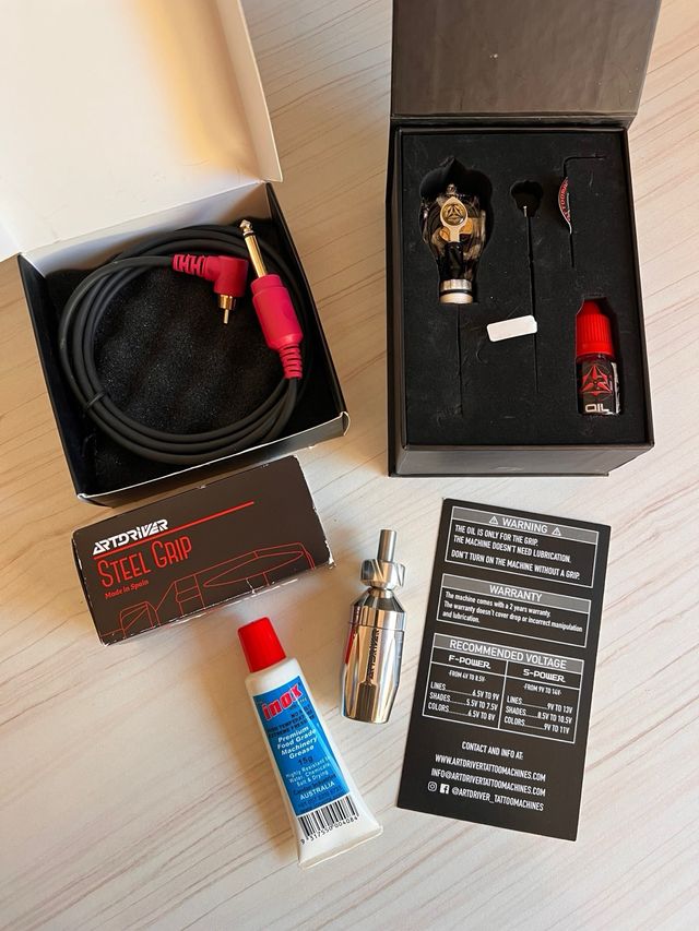 Máquina y Grip Tatuar ArtDriver