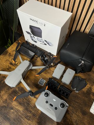 Dron DJI Mavic Air 2 Fly More Combo