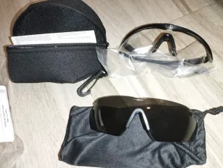 Gafas de protección balistica ESS con funda