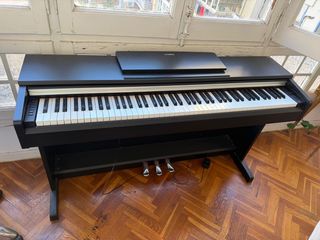 Piano Eléctrico Negro Yamaha