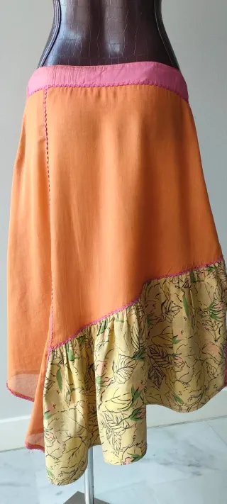 Falda de verano con estampado floral