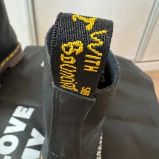 Botas Dr. Martens 1460 Piel Negra Nuevas