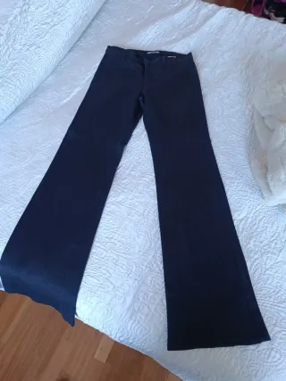 Pantalón de vestir negro Guess