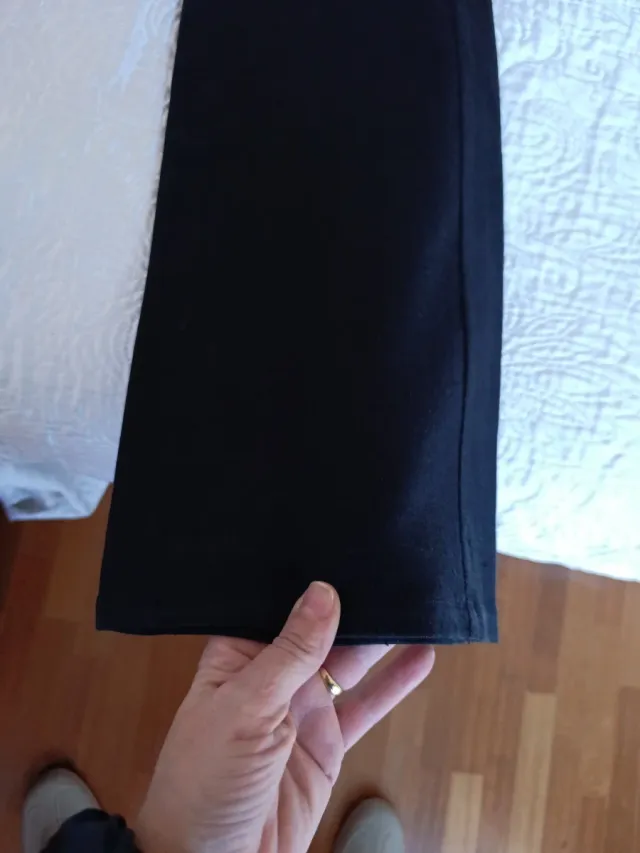 Pantalón de vestir negro Guess