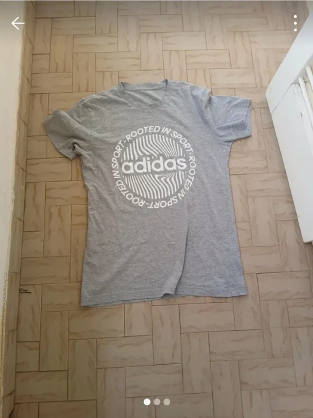 Maglietta Adidas Grigia con Logo