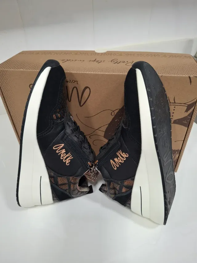 Anekke Sneakers Cuña Exterior Negro/Oro rosa T-37