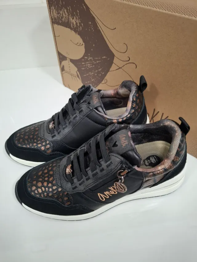 Anekke Sneakers Cuña Exterior Negro/Oro rosa T-37