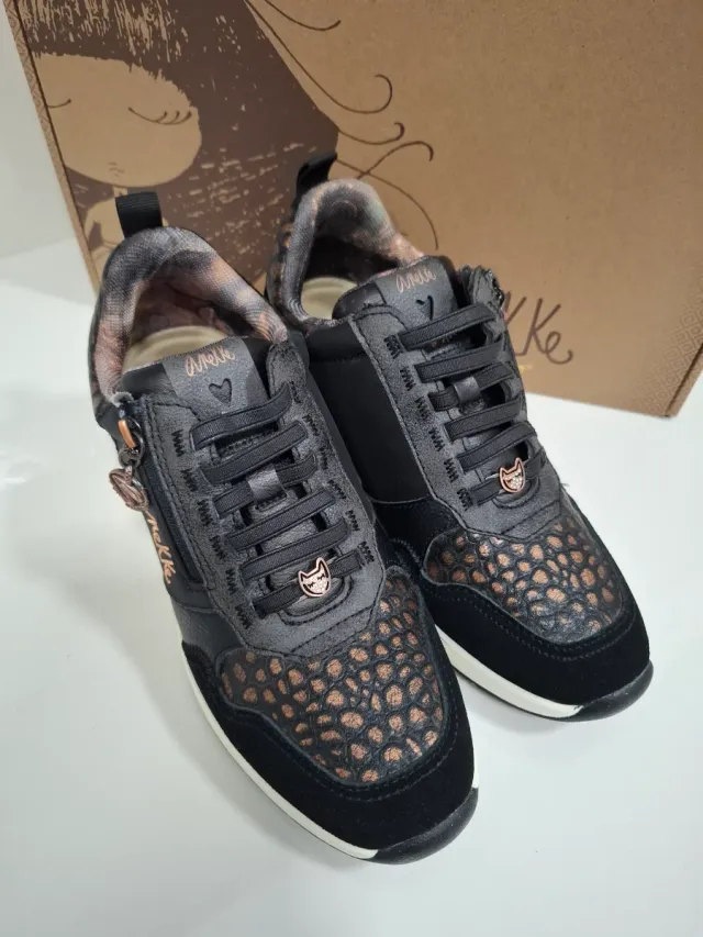 Anekke Sneakers Cuña Exterior Negro/Oro rosa T-37