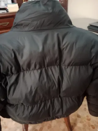 Chaquetón niña negro, un solo uso