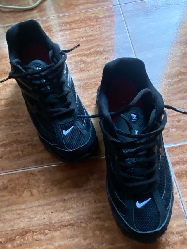 Zapatillas Nike Supreme Negras