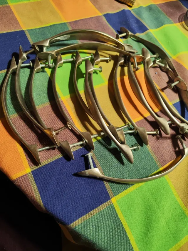 17 tiradores para puertas de cocina