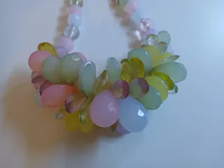 Collar pedrería colores pastel