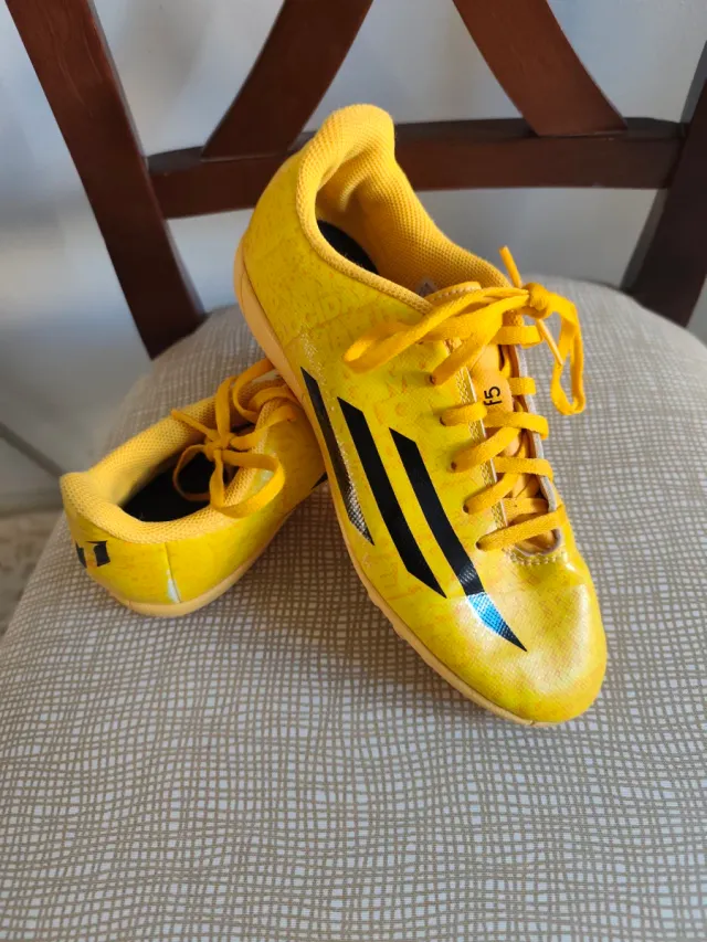 Multitacos Adidas F5 Amarillas