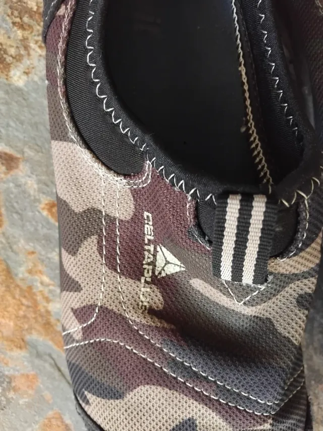 Tenis de seguridad camuflaje.puntera de acero