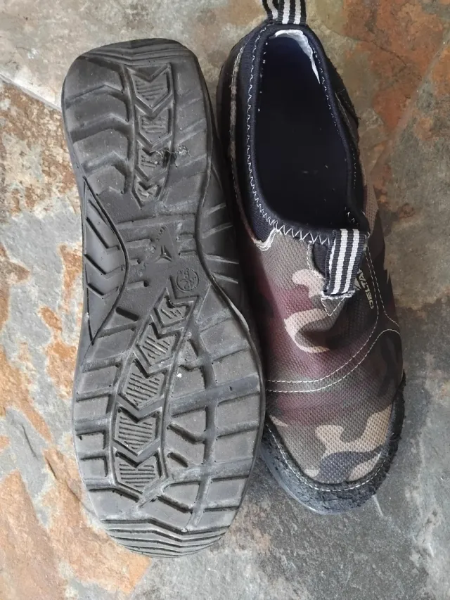 Tenis de seguridad camuflaje.puntera de acero