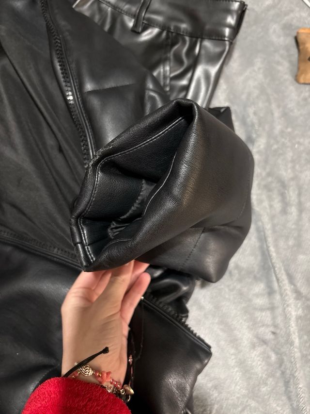 Cazadora Zara Negra Cuero Sintético