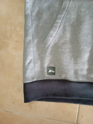 Lote 2 Sudaderas con capucha hombreTalla M